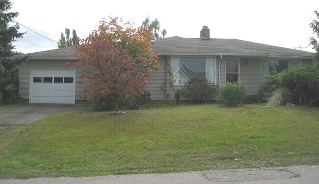 Building Photo - 5402 16th Ave SW