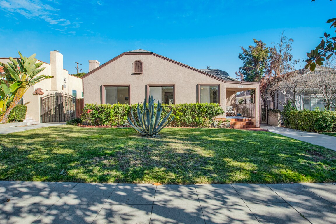 Foto principal - 1918 N Catalina St
