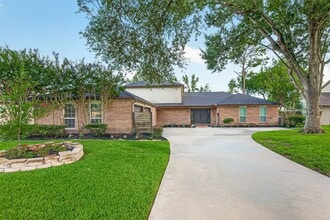 Building Photo - 2103 Winged Foot Dr