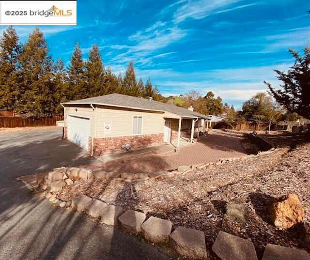 Foto principal - 3540 Deer Hill Rd
