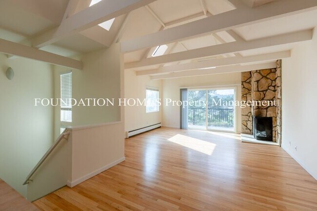 Foto del edificio - 10 Professional Center Pkwy