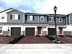 Building Photo - 14860 Harvest St