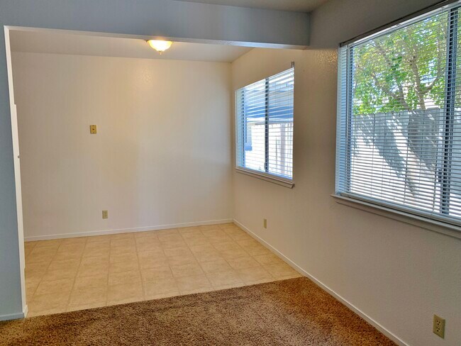 Building Photo - 1471 Gabilan Dr