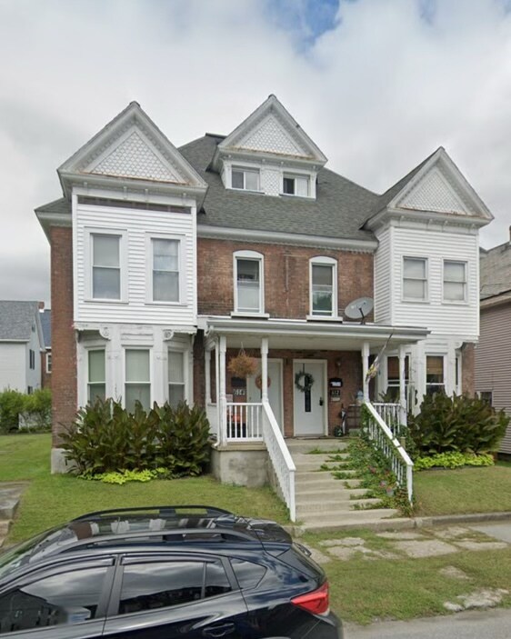 614 Broadway Unit Left side, Mechanicville, NY 12118 Apartments in