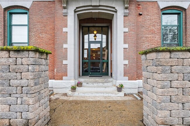 Foto del edificio - 120 S 15th St