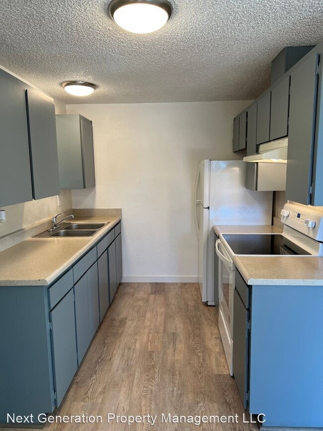 Building Photo - 3 br, 1 bath House - 286 Anton Ct