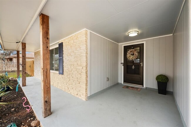 Foto del edificio - 117 Shady Oak Dr