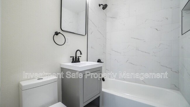 Foto del edificio - 1849 E 16th St
