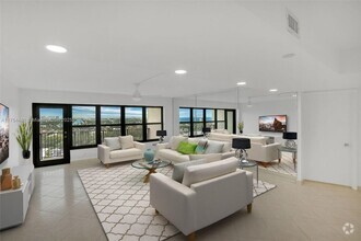 Building Photo - 3200 Port Royale Dr N