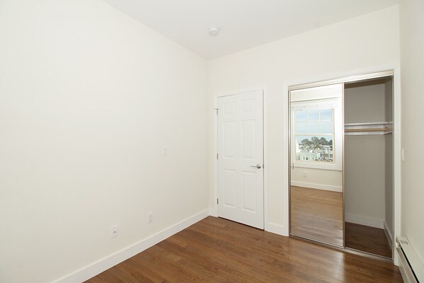 Building Photo - 1290 20th Ave