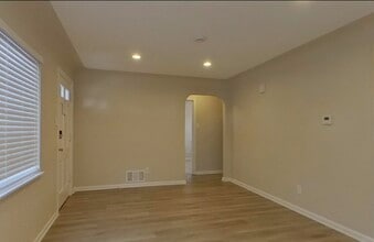 Building Photo - 1368 Ironton St