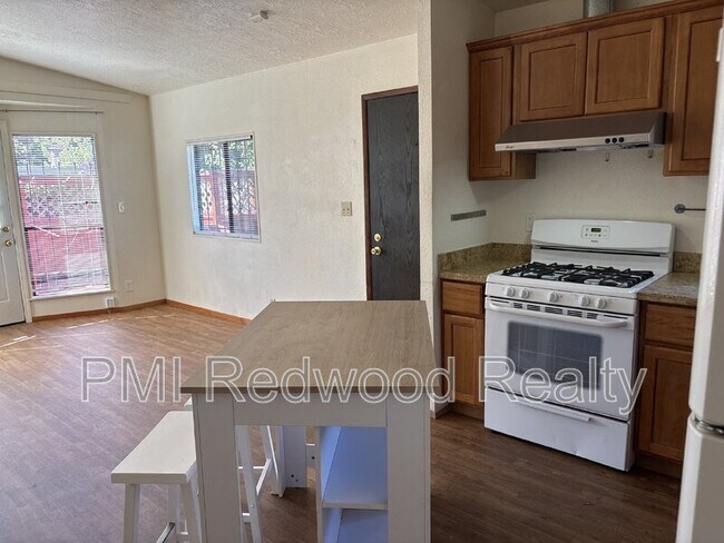 Foto del edificio - 4915 Shattuck Ave.