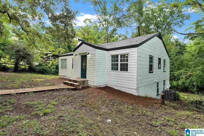 Building Photo - 1017 Hillcrest Ave