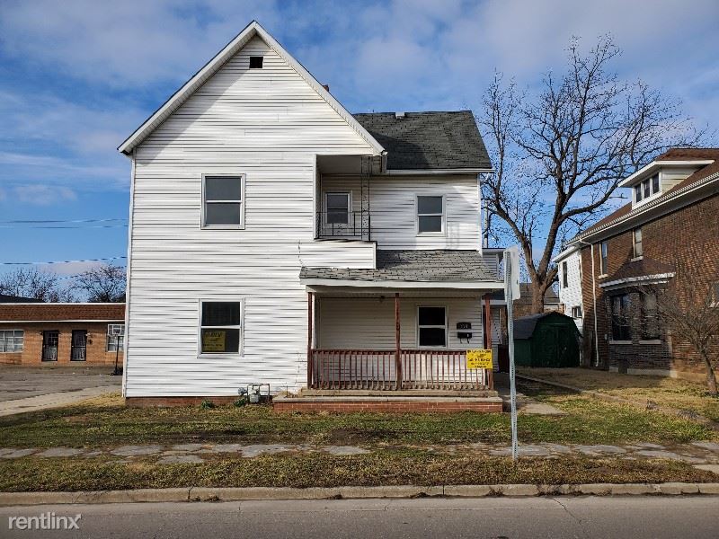 Primary Photo - 5 br, 2 bath House - 513 W Main St A Unit A
