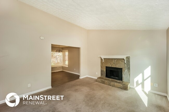 Building Photo - 5120 Cochran Dr