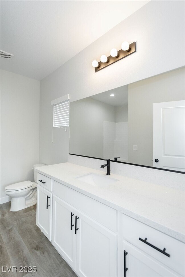 Foto del edificio - 1980 E Ambush St