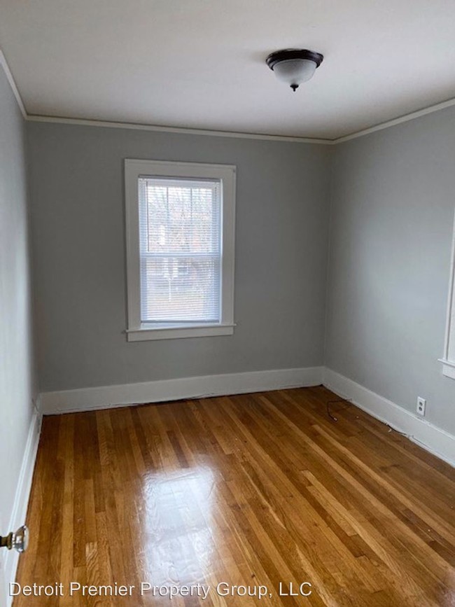 Foto del edificio - 3 br, 1 bath House - 16153 Parkside St.