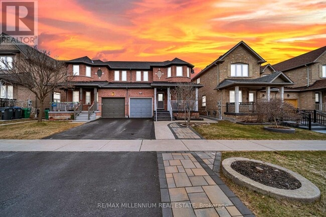 Building Photo - 3044 McDowell Dr