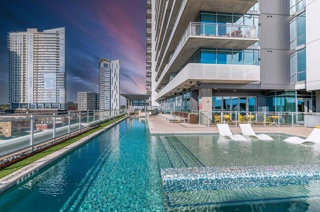 Foto del edificio - 222 West Ave