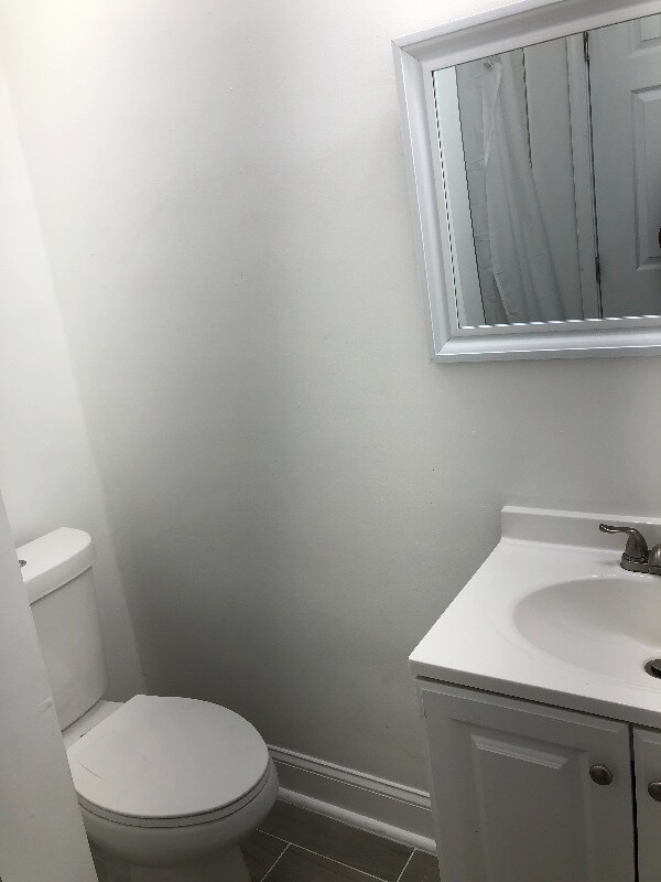 Foto del edificio - 319 E Walnut Ln