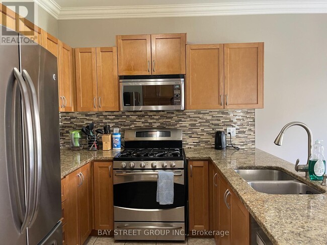 Building Photo - 179 Edgehill Dr