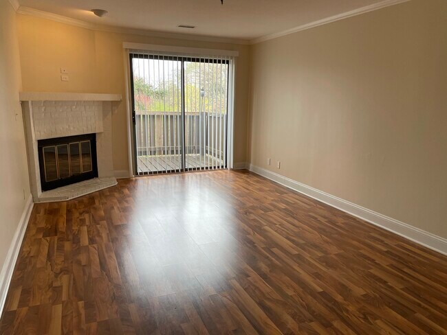 Foto del edificio - 1370 Brook St