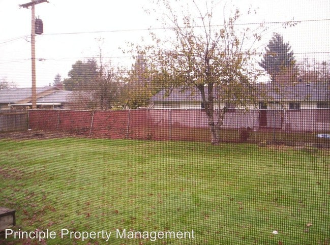 Building Photo - 1025 Stillman Ave