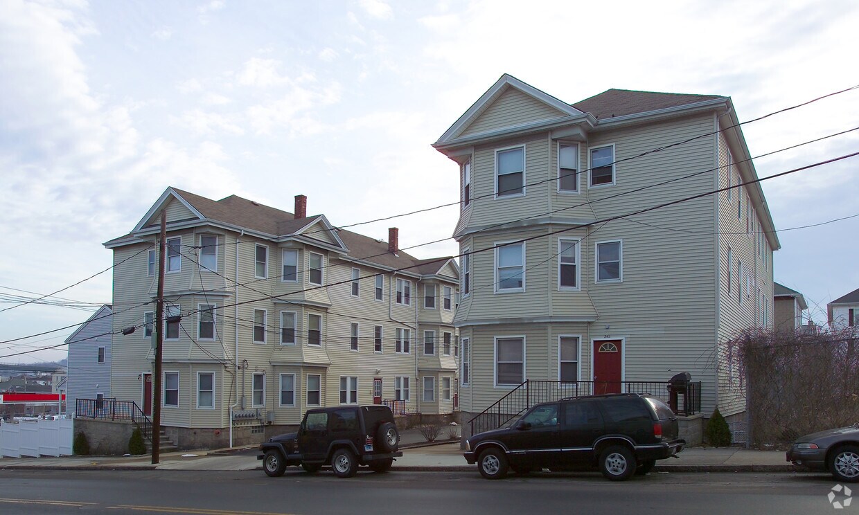 Foto principal - 228-248 Broadway St