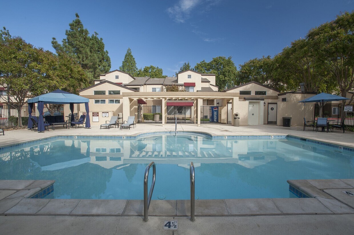 Avery At Towncentre Commons Apartments Brentwood Ca Apartments Com Avery At Towncentre Commons Apartments Brentwood Ca Apartments Com