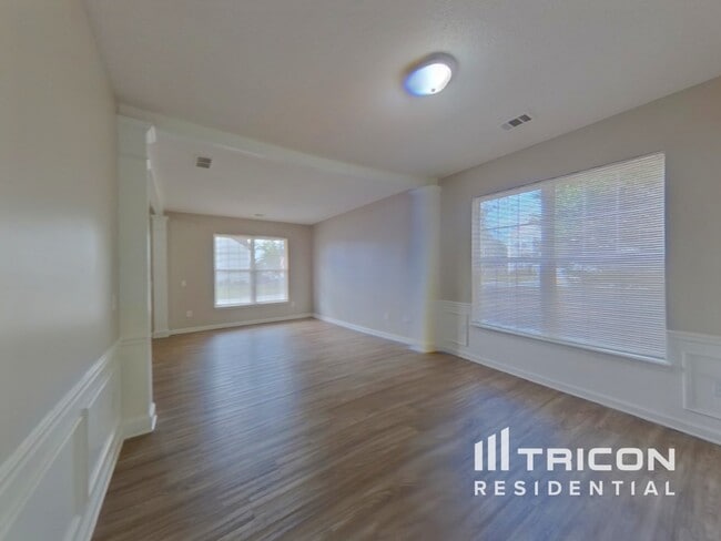 Building Photo - 332 Karsten Creek Dr