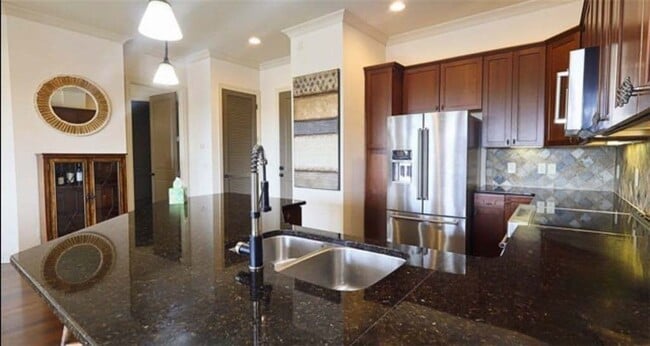 Photo - 360 Chambers St Apartment