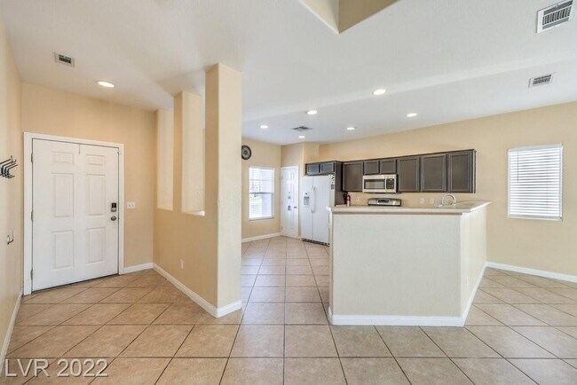 Foto del edificio - 2921 Bayliner Ave