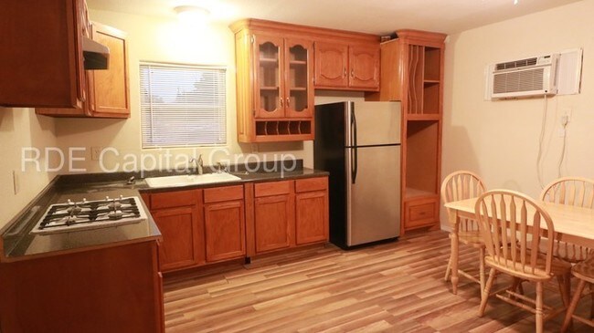 Foto del edificio - 1209 E Centerville Rd