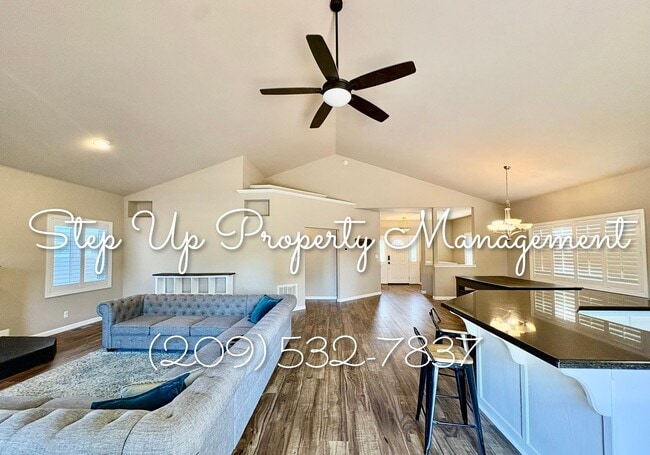 Building Photo - Spacious 3BD/3BA – Lake Access Living in Gated Copperopolis Community