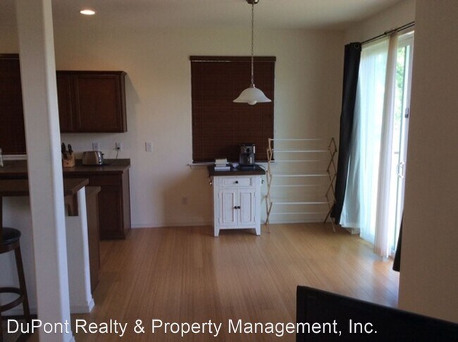 Building Photo - 9168 Periwinkle Loop NE