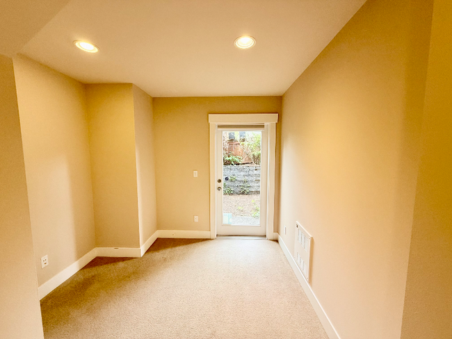 Foto del edificio - 746 N 92nd St