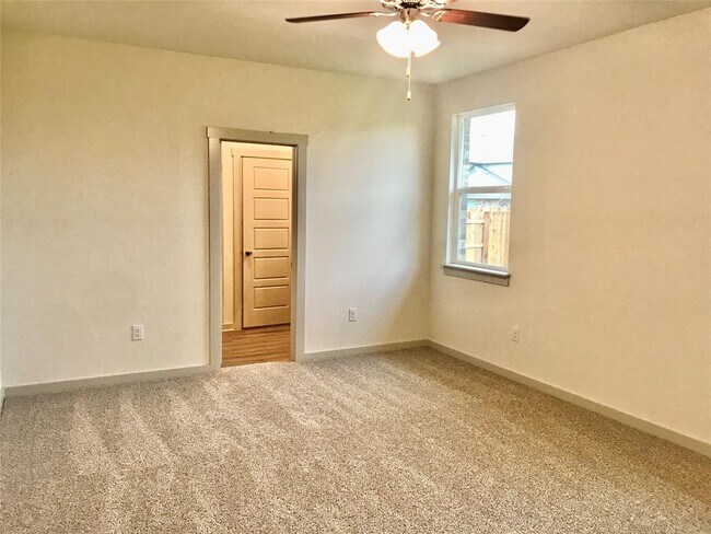 Foto del edificio - 17308 Truffle Falls Wy