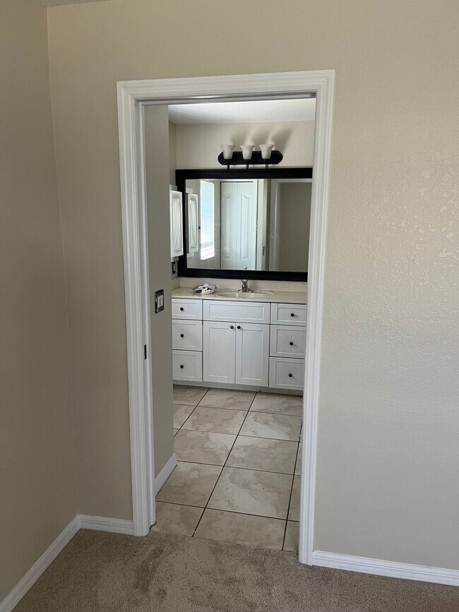 Foto del edificio - 1534 Mincey Terrace