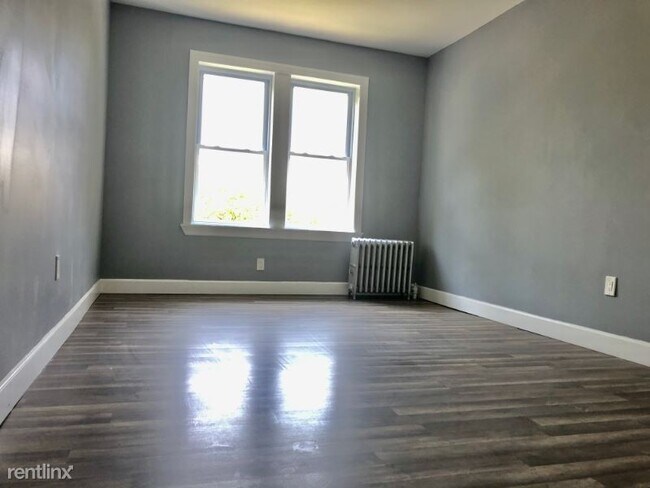 Building Photo - 2 br, 1 bath Apartment - 92 W34 ST 5Z Unit 5Z