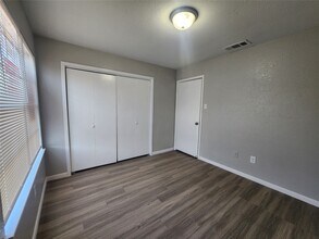 Building Photo - 4034 Belle Park Dr