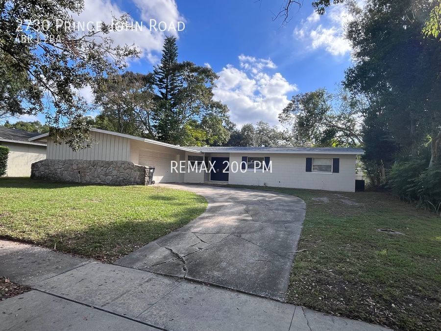 Foto principal - 2730 Prince John Rd