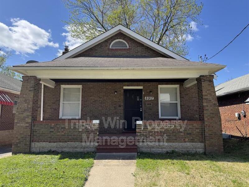 Primary Photo - 6912 Greenway Ave