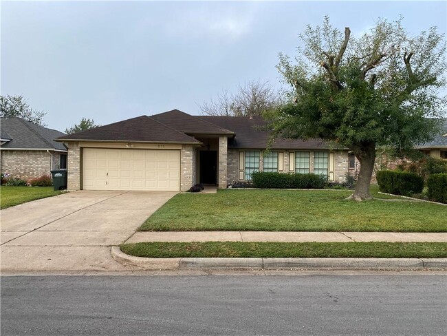 Foto del edificio - 511 Battlecreek Ln