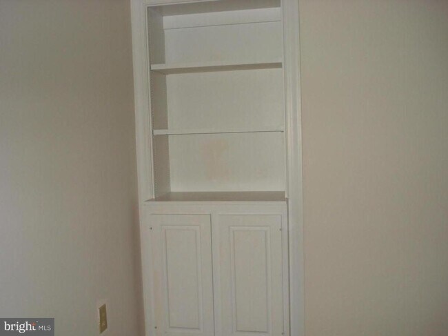 Foto del edificio - 15734 Cherry Blossom Ln