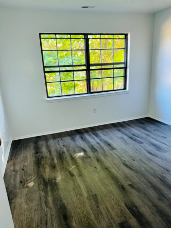 Building Photo - 127 Willow Turn