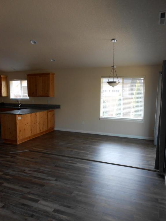 Building Photo - 2470 Kokanee Way