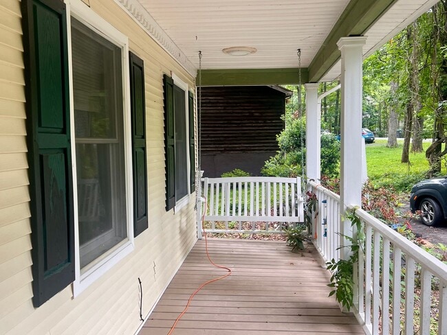 Building Photo - 678 Jefferson Dr
