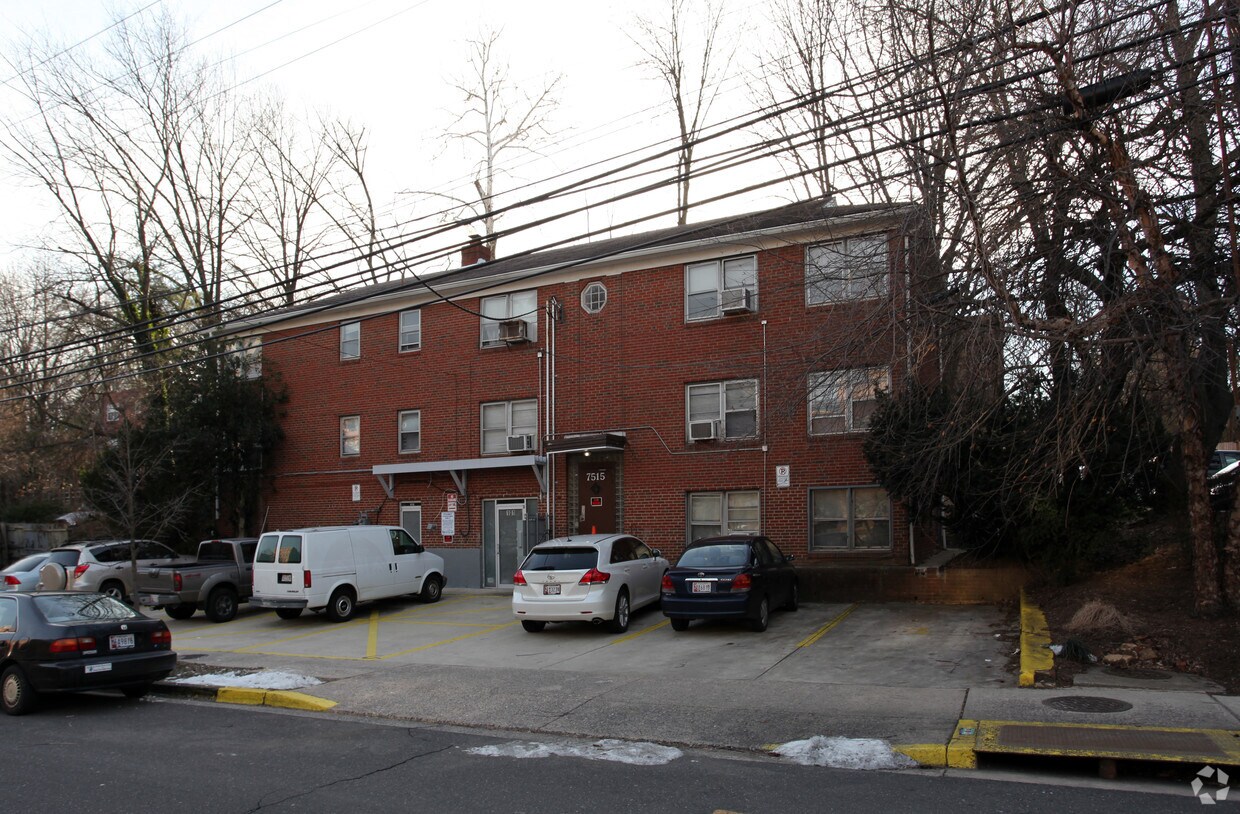 7515 Maple Ave, Takoma Park, MD 20912 Apartments in Takoma Park, MD