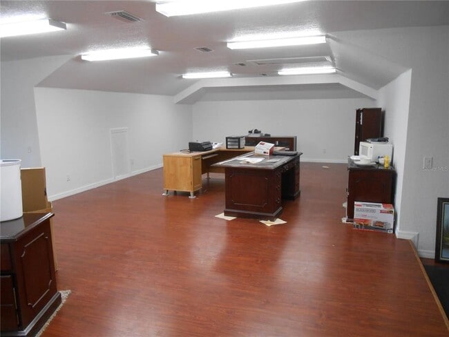Building Photo - 3131 Foley Dr