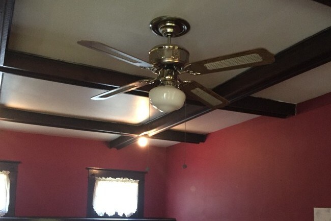 2815 E Vermont St Indianapolis In 46201 House For Rent In